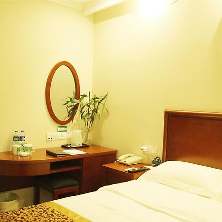 Greentree Inn Jiangsu Nanjing Jiangning Dongshan Walking Street Business Hotel นานกิง ภายนอก รูปภาพ